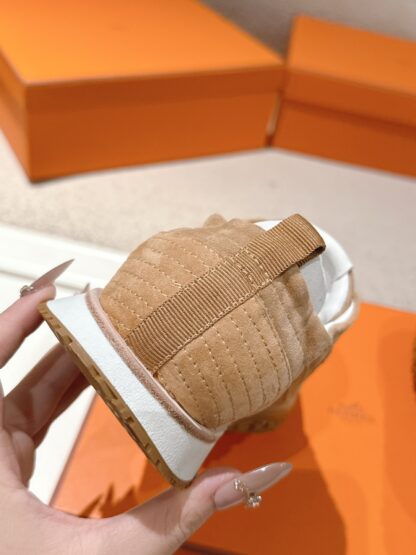Hermès apricot brown goatskin contrasting sneakers, 2cm thick sole - Image 9
