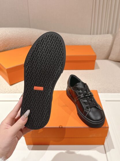 Hermes couple's pure black kelly shoe buckle classic flat casual shoes - Image 9