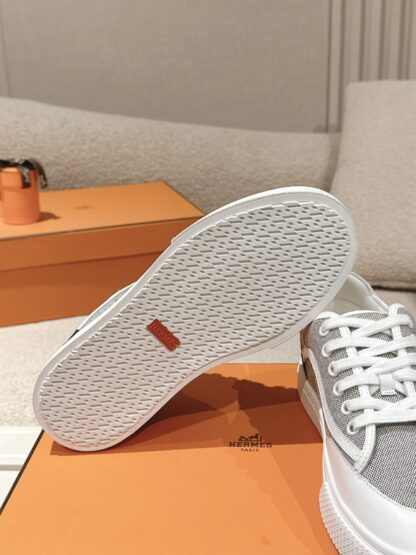 Hermes couple white and gray fashion casual skateboard shoes - Image 9