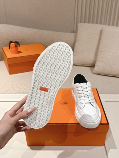 Hermes couple white and black fashion retro casual skateboard shoes - Image 9