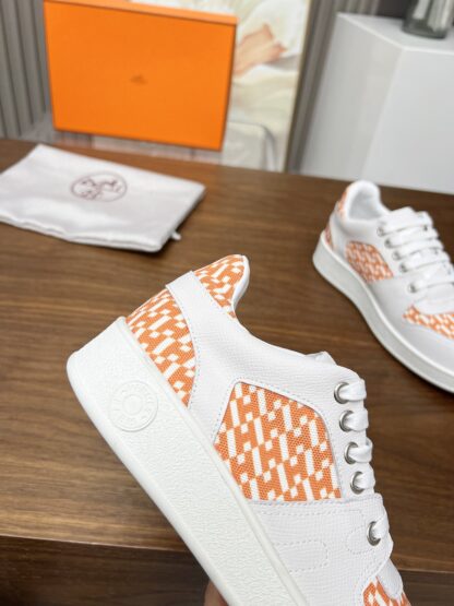 Hermes flat-soled stylish lightweight white and orange sports casual shoes - Image 8