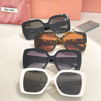 Miu Miu trendy fashion sunglasses - Image 10