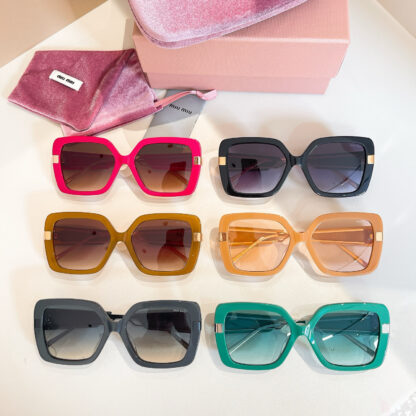 Miu Miu trendy fashion sunglasses - Image 10