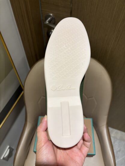 Hermès classic dark green high-end loafers - Image 9