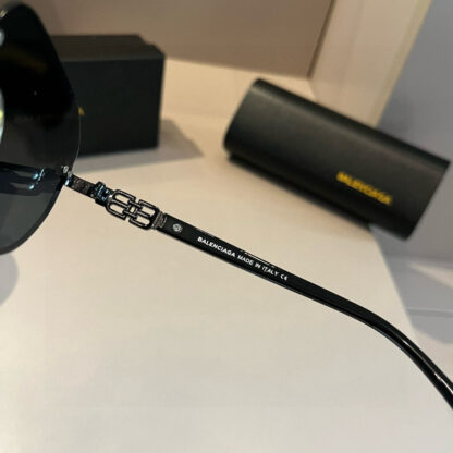 Balenciaga fashion sunglasses - Image 10