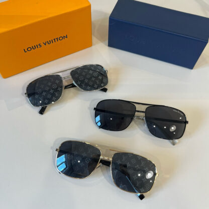 LOUIS VUITTON Fashion Sunglasses - Image 11