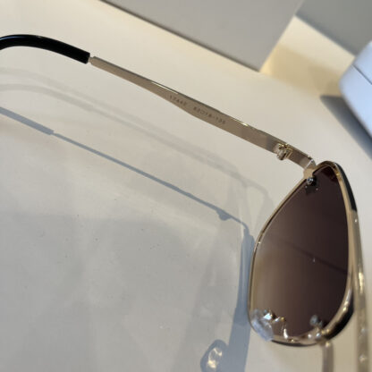 Versace fashion trend sunglasses - Image 11