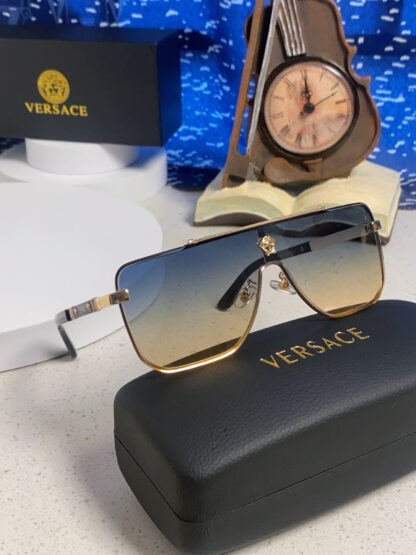 Versace fashion trend sunglasses - Image 10