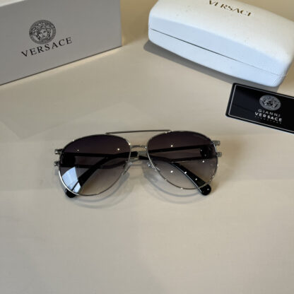 Versace fashion trend sunglasses - Image 11