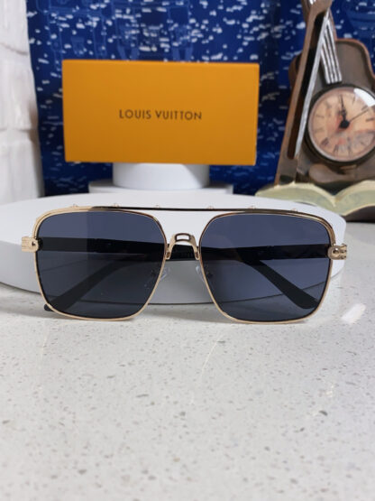 LOUIS VUITTON Fashion Sunglasses - Image 11