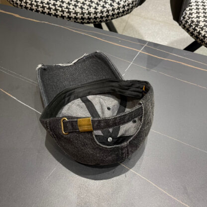 Louis Vuitton leather baseball cap - Image 10