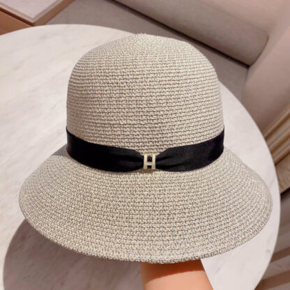 Hermès elegant straw hat - Image 2