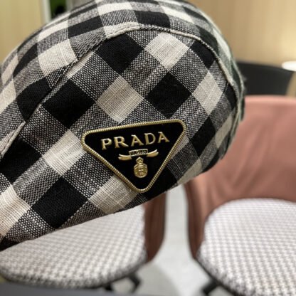 Prada retro face-enhancing small beret - Image 7