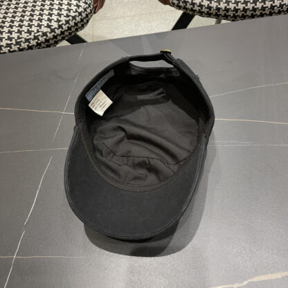 Prada Sen series men and women casual cap - Image 10