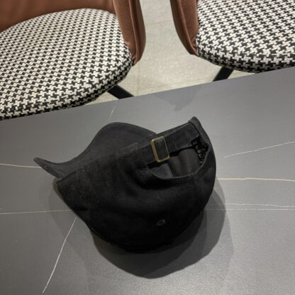 Prada classic inverted triangle logo breathable baseball cap - Image 10