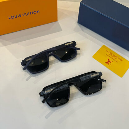 LOUIS VUITTON Fashion Sunglasses - Image 11