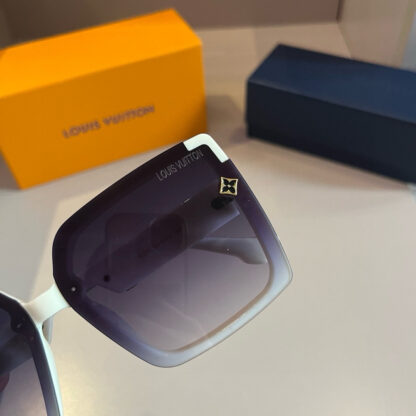 LOUIS VUITTON Fashion Sunglasses - Image 11