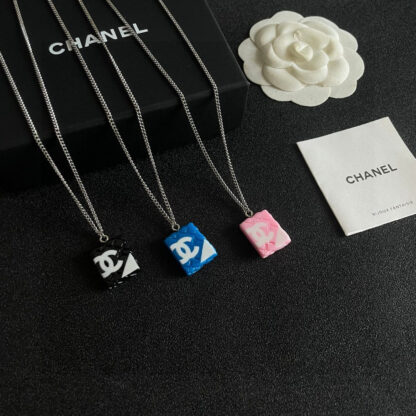 Chanel prismatic double C necklace - Image 10