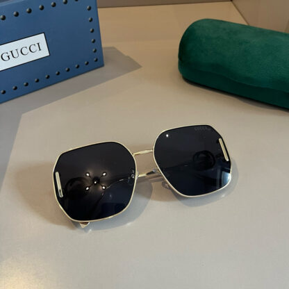 Gucci fashion sunglasses - Image 10