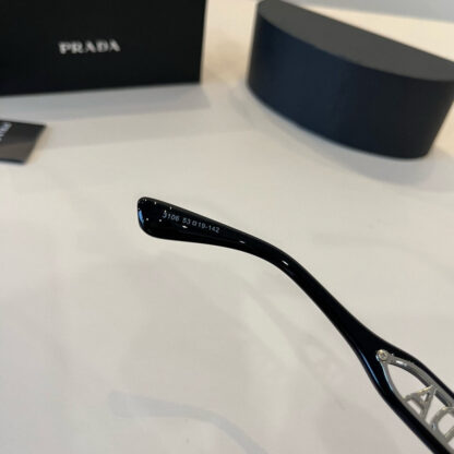 Prada fashion trend sunglasses - Image 10