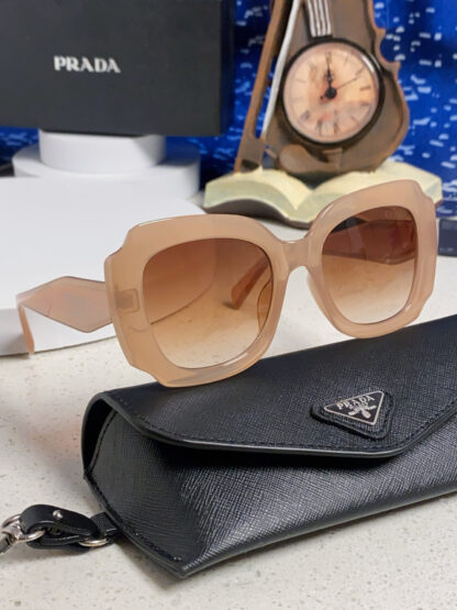 Prada fashion trend sunglasses - Image 10
