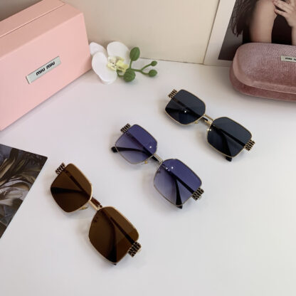 Miu Miu trendy fashion sunglasses - Image 11