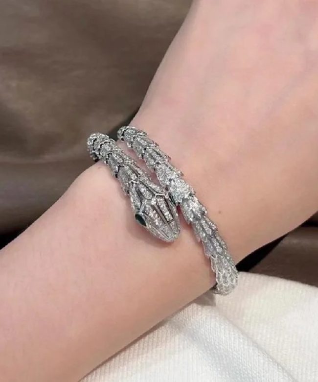 @styledbyrose snake bracelet got me compliments all day